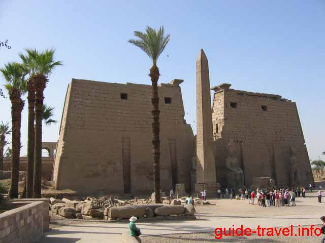 Египетский храм в Луксоре