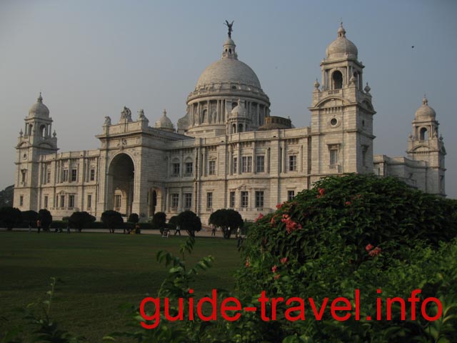 Индия фото - Мемориальный комплекс королевы Виктории