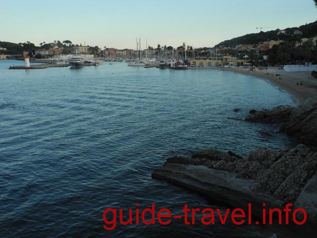 Пляжи и набережная вокруг Сен-Жак-Кап-Ферра