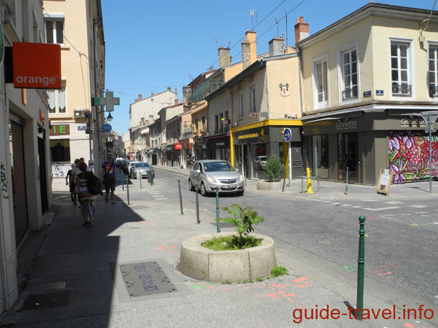 Холм Круа-Русс