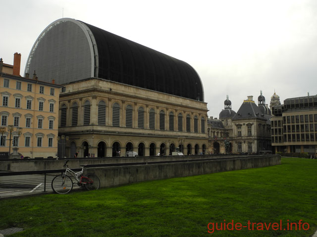 Оперный театр Лиона