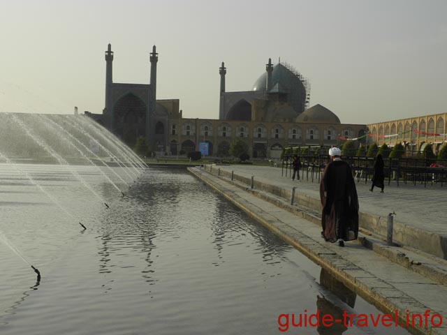 Площадь Имама и мечеть Имама