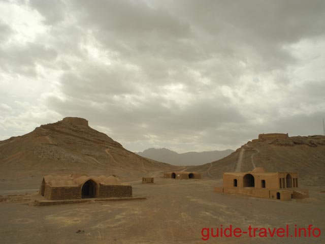 Башни молчания в Йезде