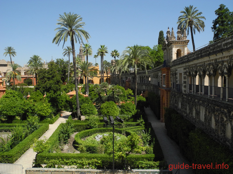 Севильский алькасар