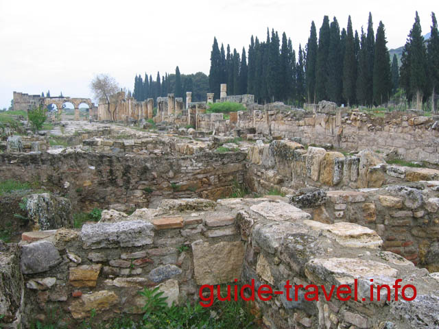 Памуккале фото - руины Иераполиса